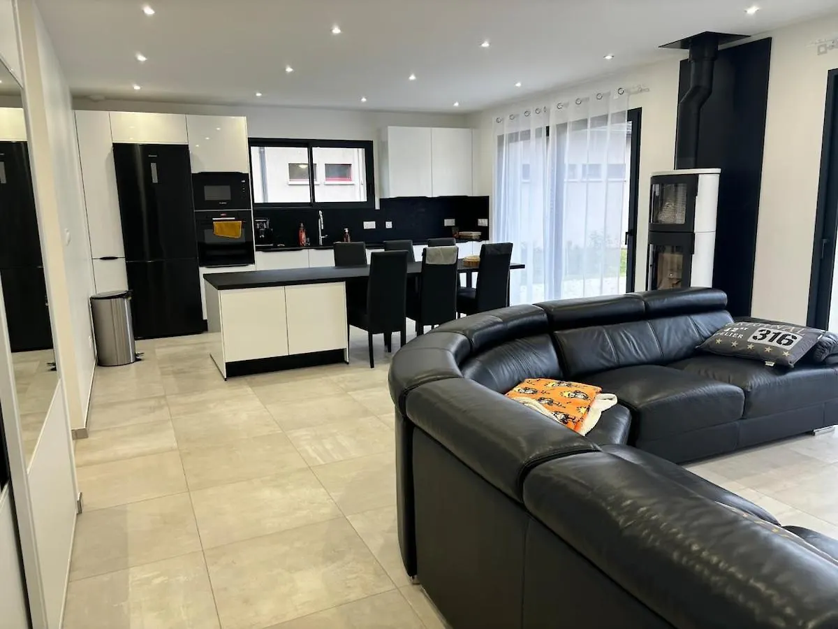 Maison Neuve A La Montagne Le Chatelard  Villa